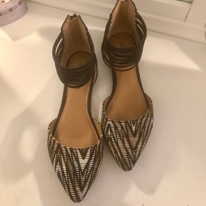 ⬇️ Rampage Pointy Toe Flats